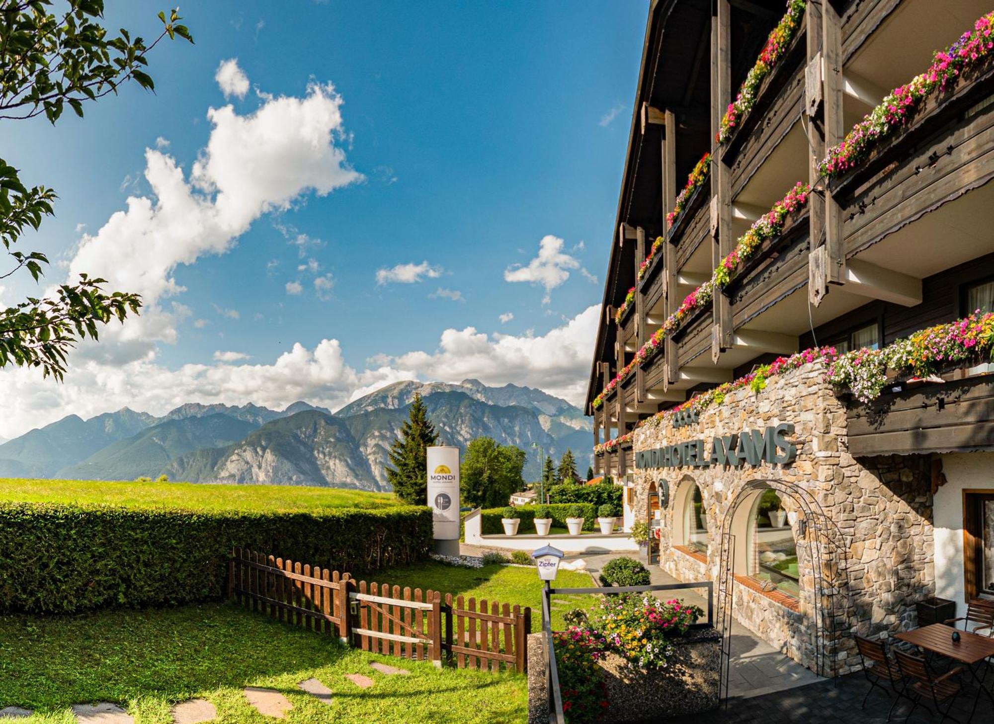 Mondi Hotel Аксамс Экстерьер фото