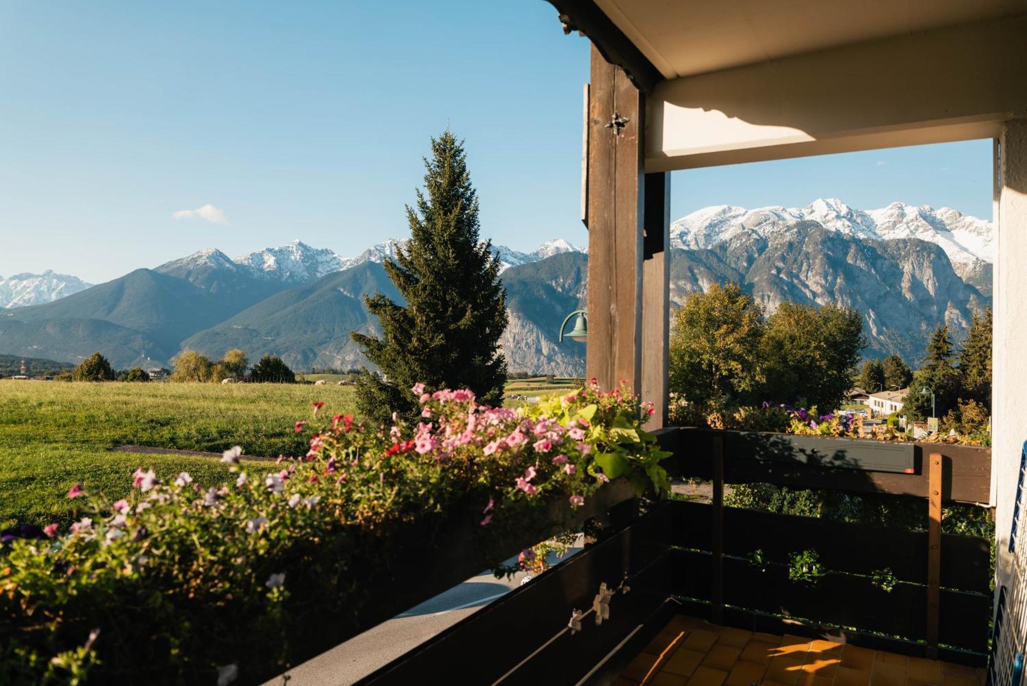 Mondi Hotel Аксамс Экстерьер фото