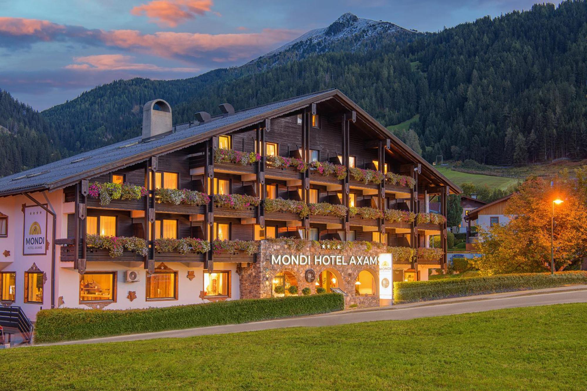 Mondi Hotel Аксамс Экстерьер фото
